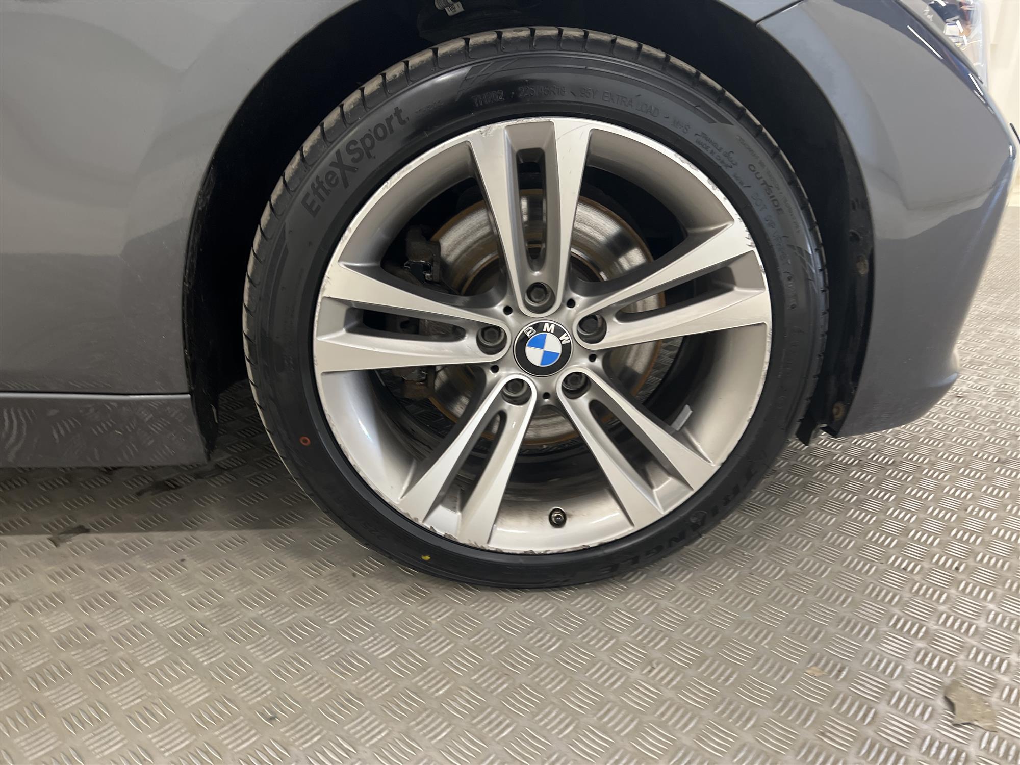 BMW 328i xDrive 245hk Pano M-Värm H/K Navi B-Kam 0,58L/mil