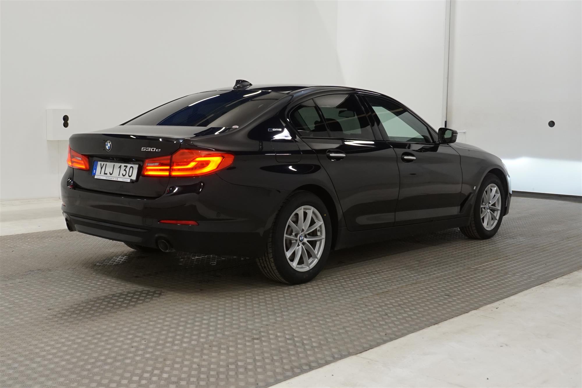 BMW 530e iPerformance 252hk Sport line Backkamera Rattvärme