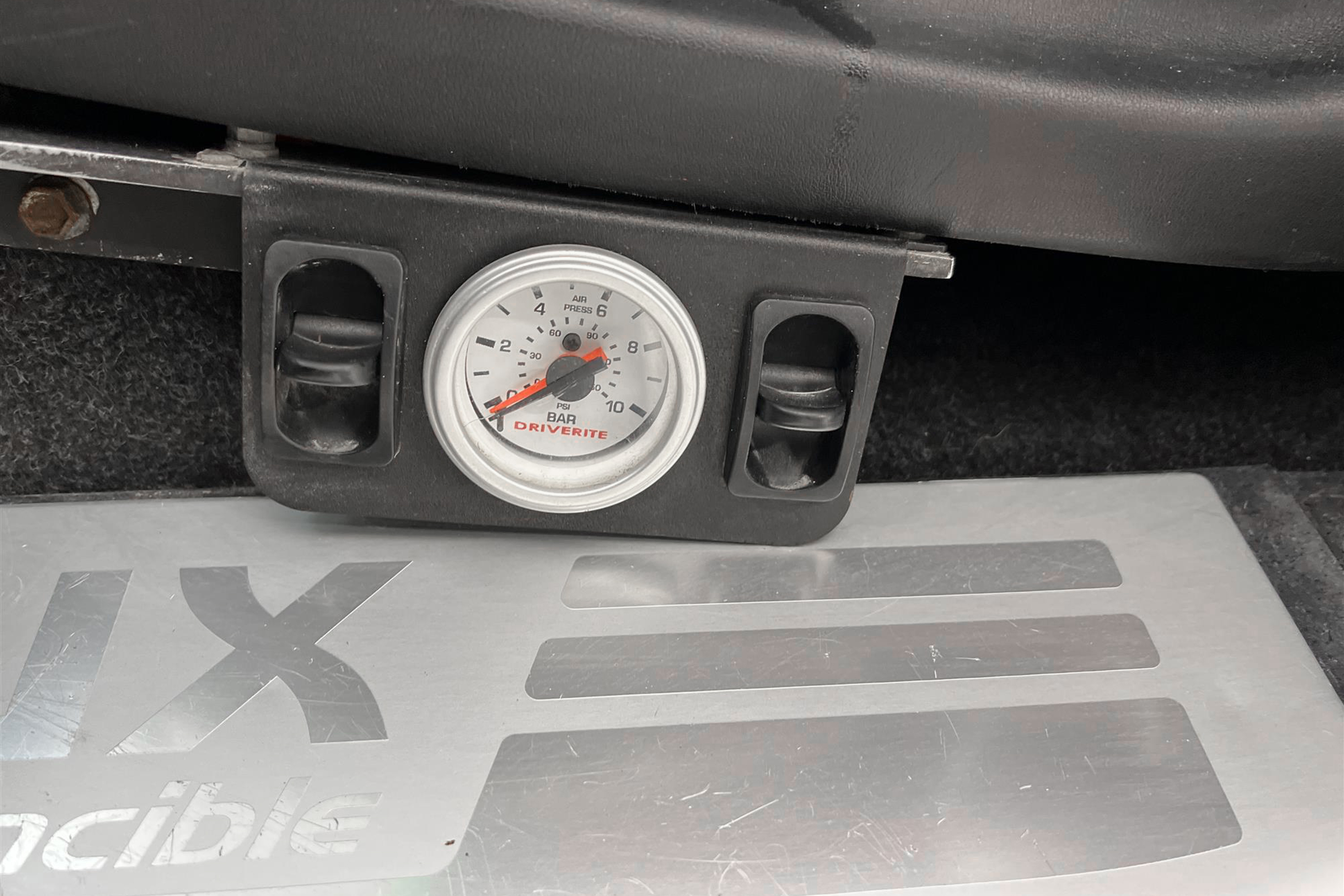 Toyota Hilux Invincible Plogbil 3.0 Automat 171hk Drag Moms 