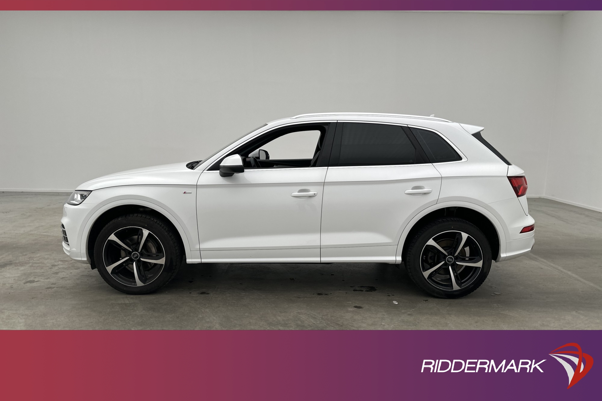 Audi Q5 2.0 TDI Quattro 190hk S-Line P-Värm MOMS 4,95% Ränta