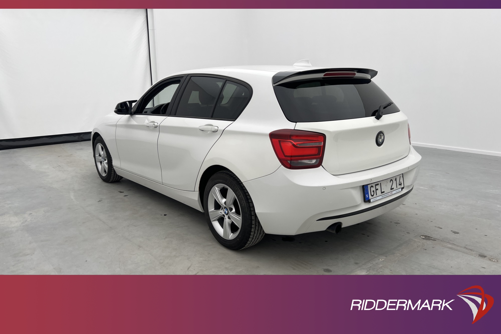 BMW 118 i 170hk Sport line M Sport-Ratt Taklucka HiFi Skinn