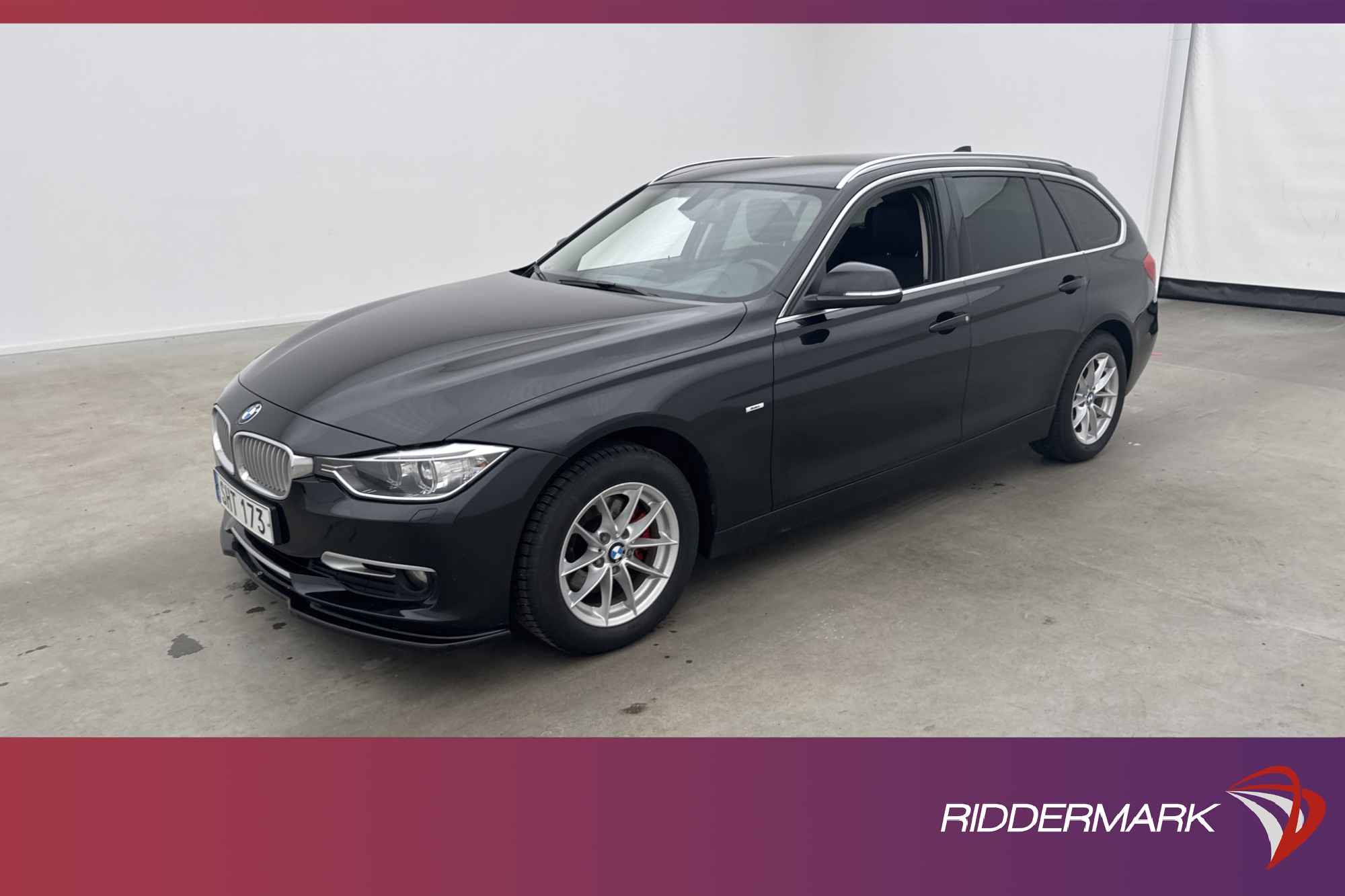 BMW 320 d xDrive Touring 184hk Halvskinn Sensorer Drag