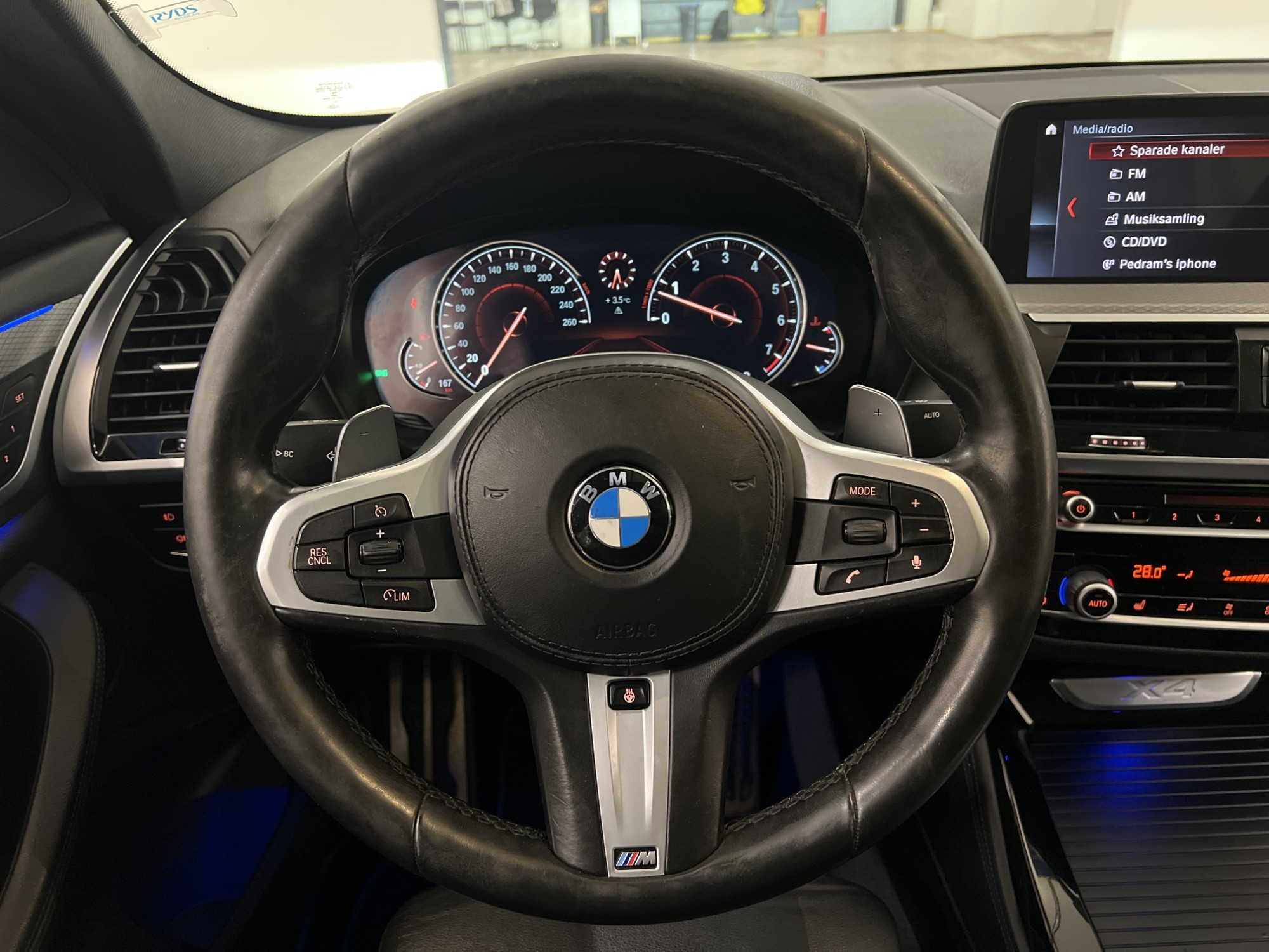 BMW X4 xDrive20i 184hk M Sport Pano B-kamera B-värme Display