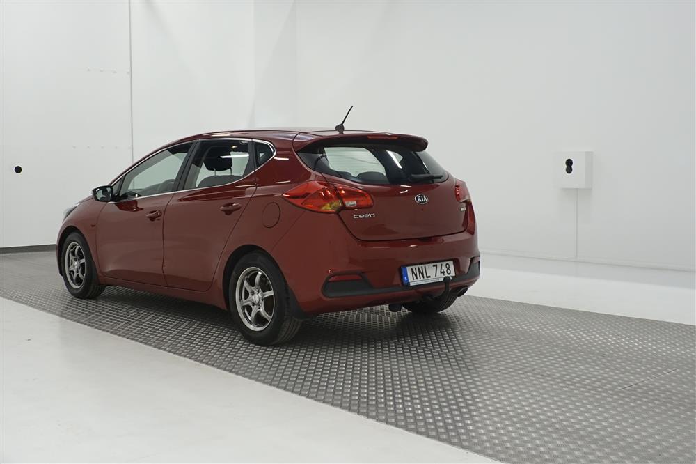 KIA Cee'd 1.6 CRDi 5dr 110hk Drag Xenon Rattväme Välservad