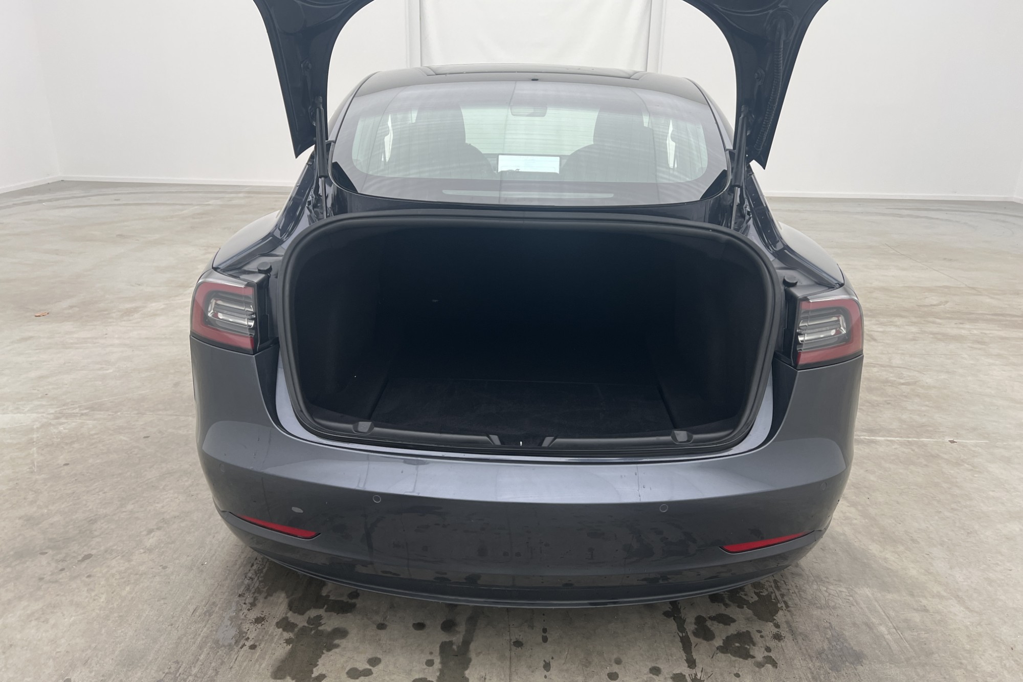 Tesla Model 3 Long Range AWD En-brukare AP Svensksåld