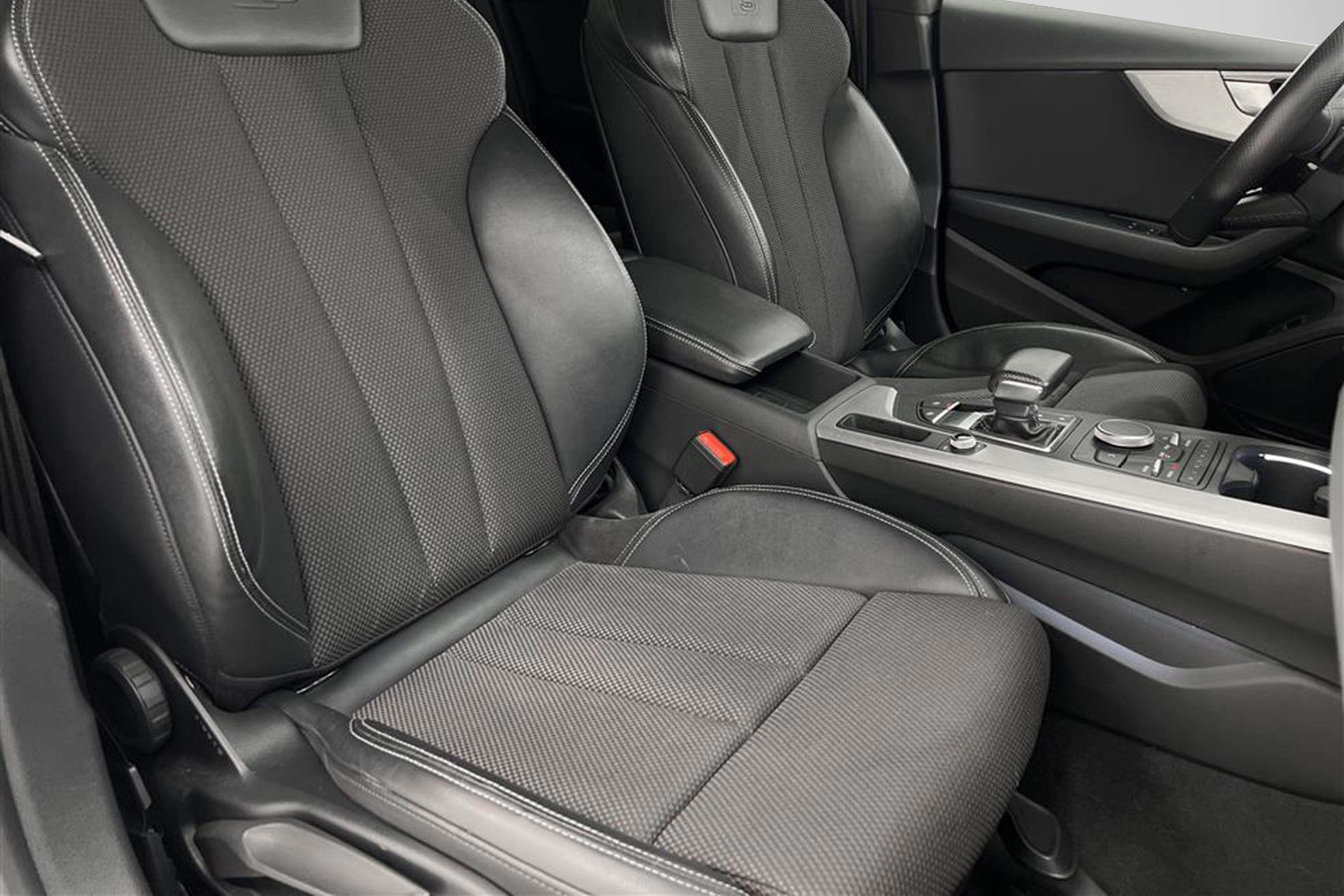 Audi A5 2.0 TDI Quattro Full S-Line Matrix Keyless CarPlay