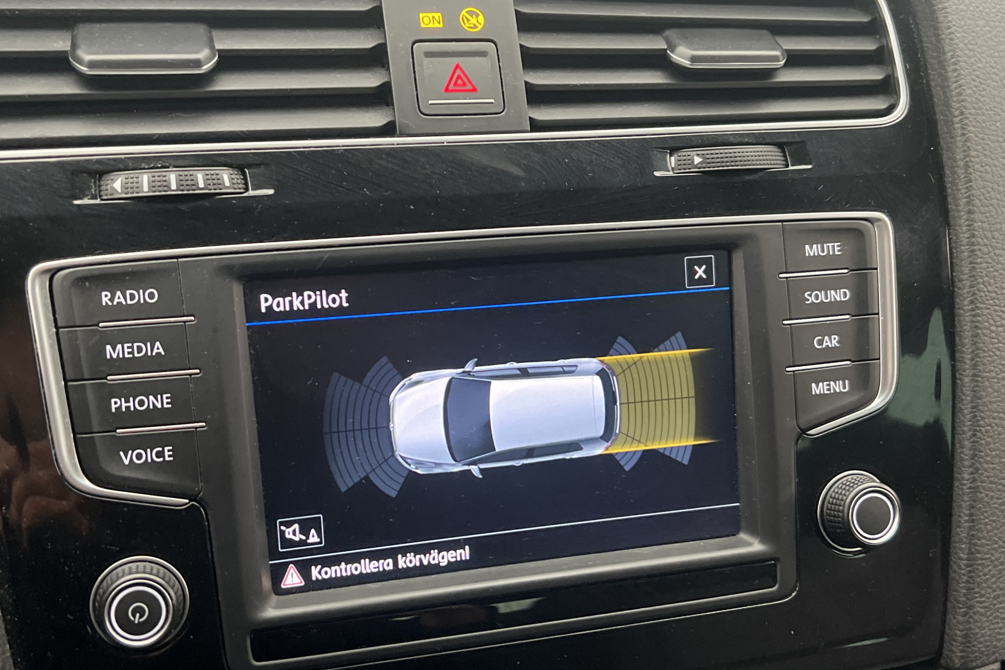 Volkswagen Golf 1.4 TSI 150hk  R-Line Sensorer CarPlay