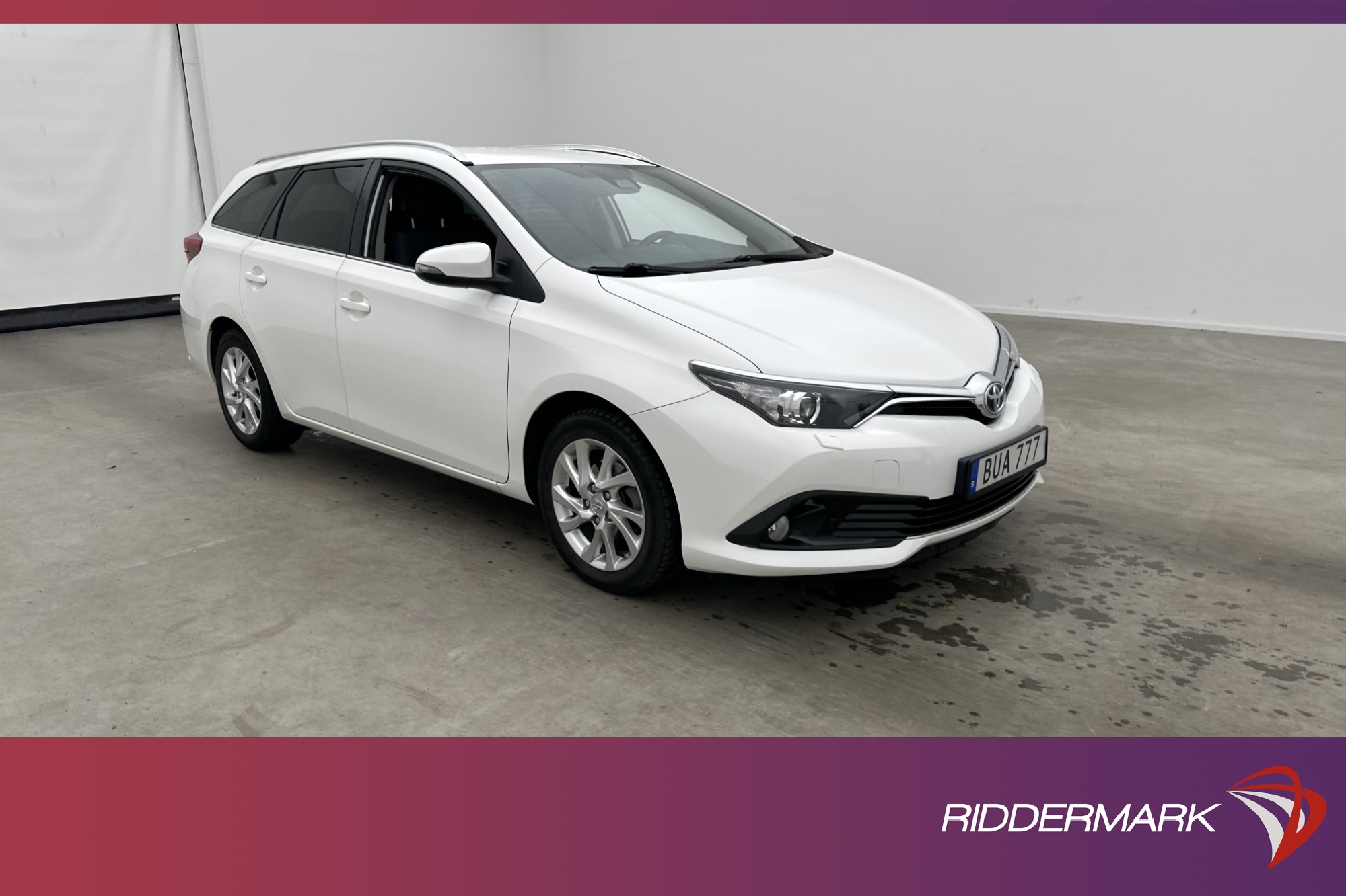 Toyota Auris Touring Sports Hybrid 136hk Comfort Värm Kamera