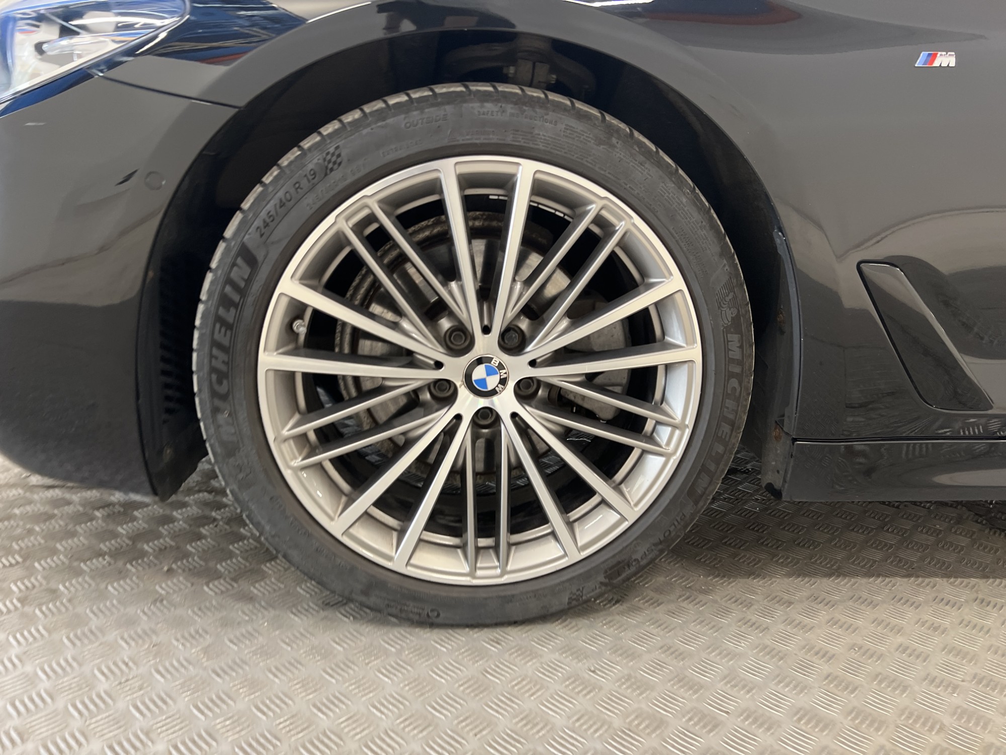 BMW 520d xDrive 190hk M Sport D-Värm Navi Drag