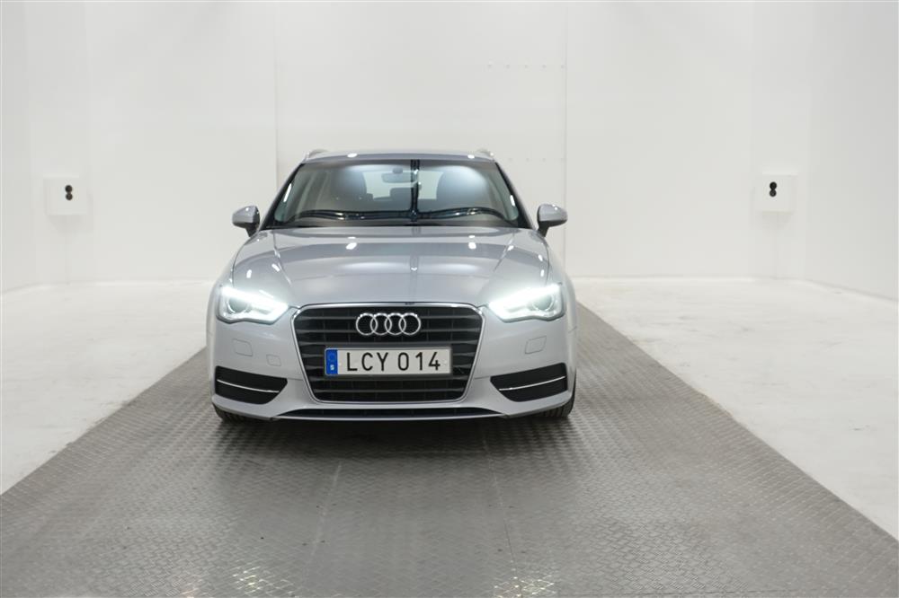 Audi A3 1.6 TDI Sportback 110hk Bluetooth PDC 0,38L/Mil