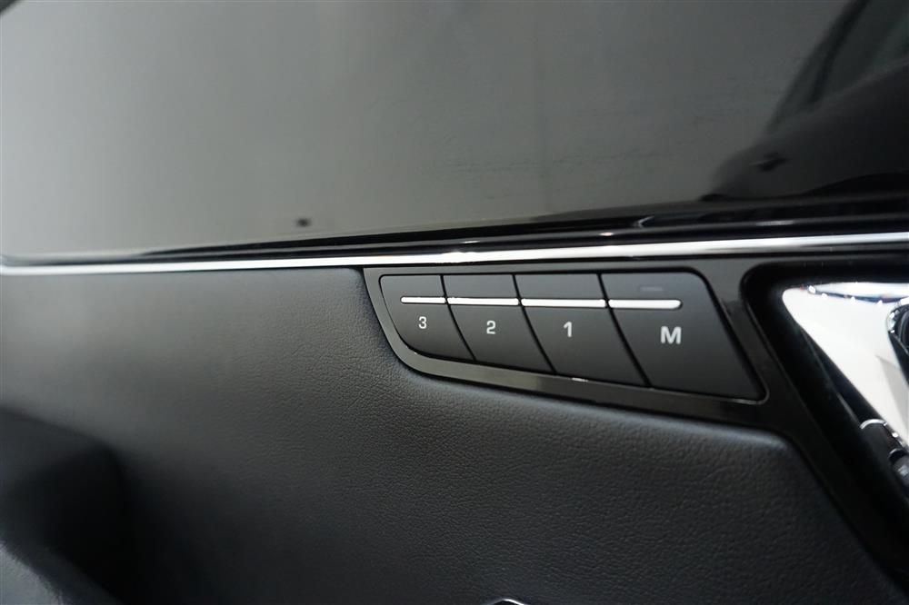 Jaguar XJ 3.0 D 275hk Premium Luxury Pano Navi Backkamera