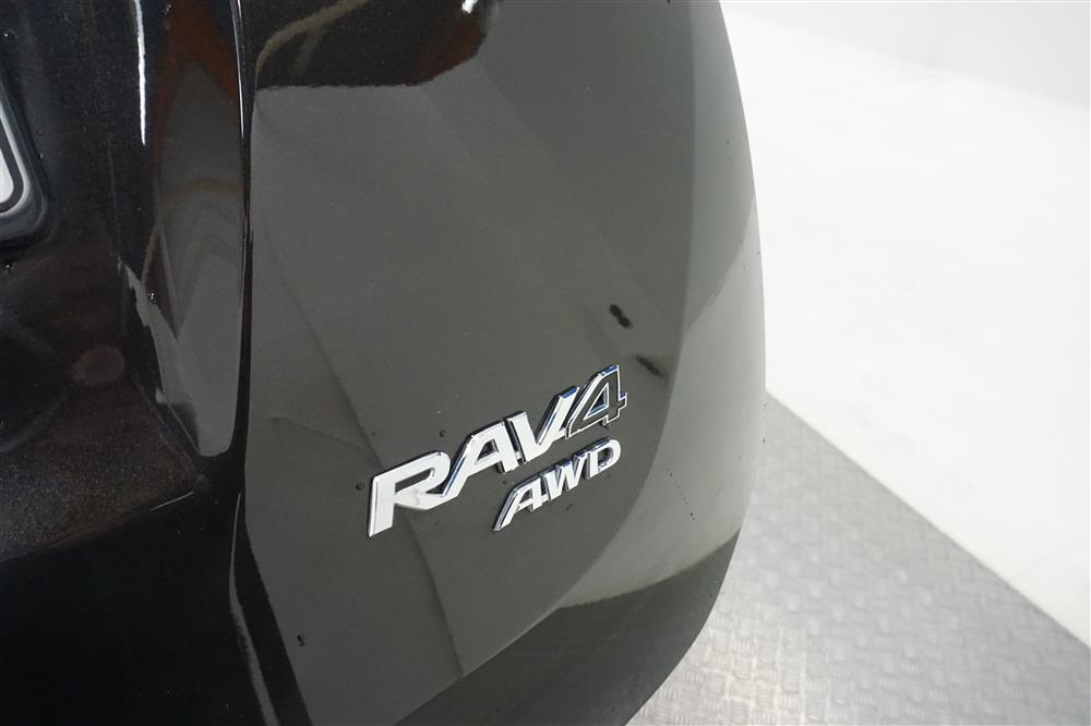 Toyota RAV4 2.2 D-4D D-CAT 150hk B-Kamera Nyservad