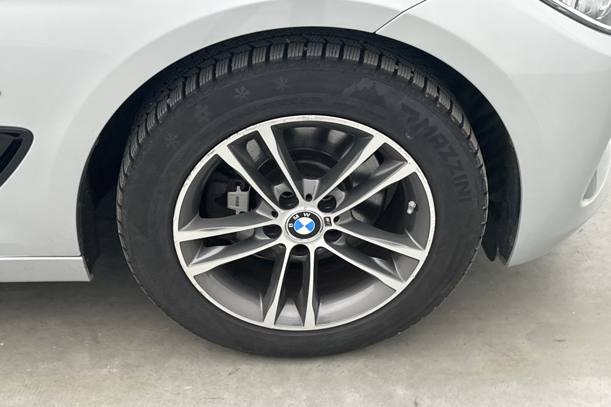 BMW 328 i xDrive GT Sport Line Navi Skinn Drag HiFi 