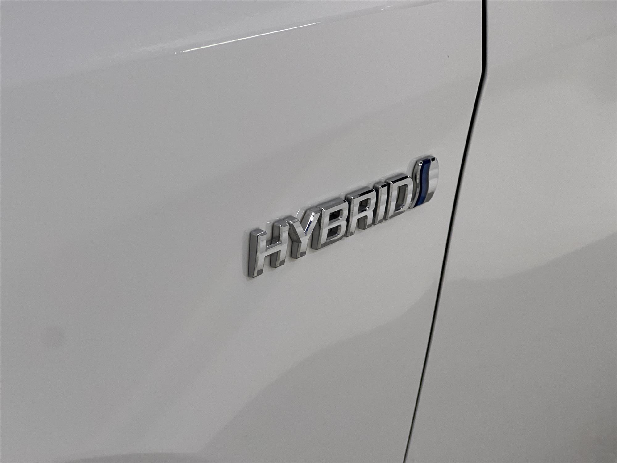 Toyota Auris Hybrid e-CVT 136hk B-Kam 0,37L/mil
