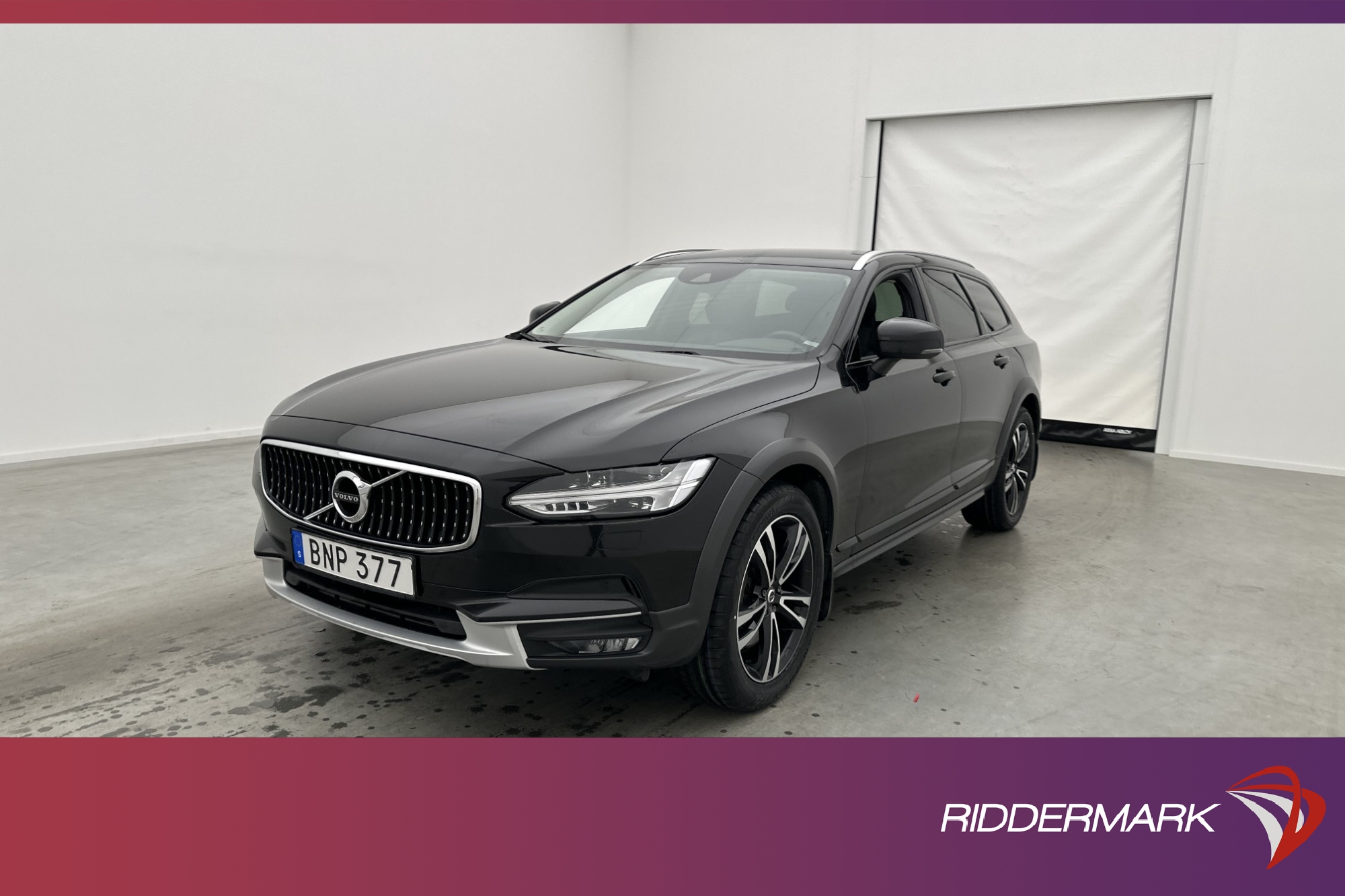 Volvo V90 Cross Country D4 AWD Inscription Värm Kamera Skinn