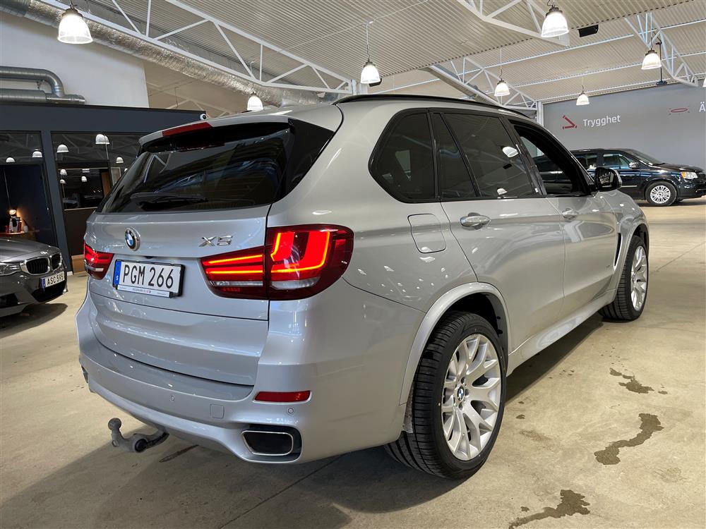 BMW X5 xDrive30d 258hk M-Sport D-Värm Skinn Pano H/K HUD GPS