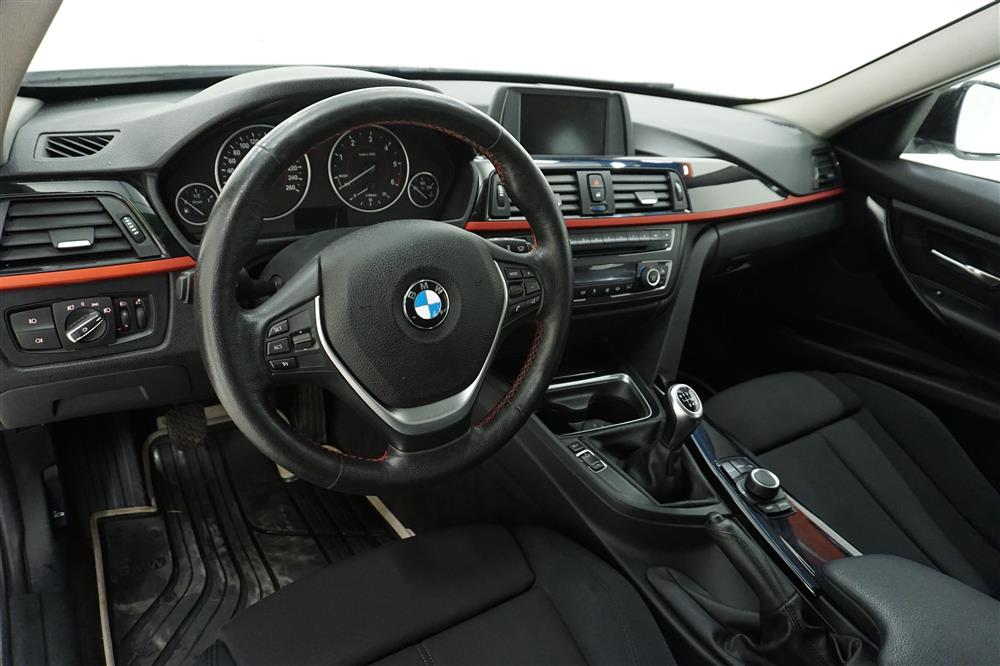BMW 320d Touring, F31 (184hk)