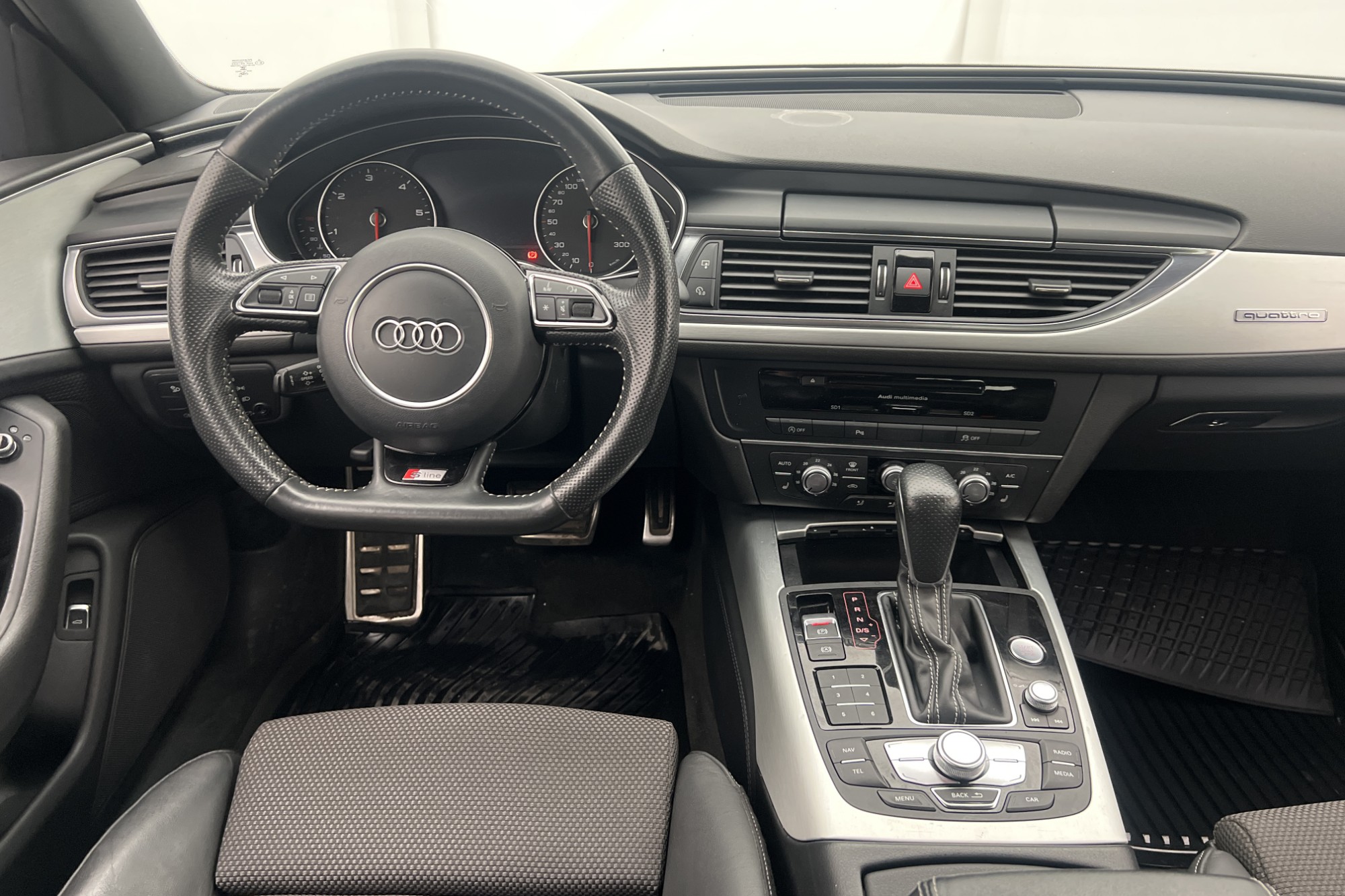 Audi A6 2.0 TDI Quattro 190hk S-Line Halvskinn Sensorer