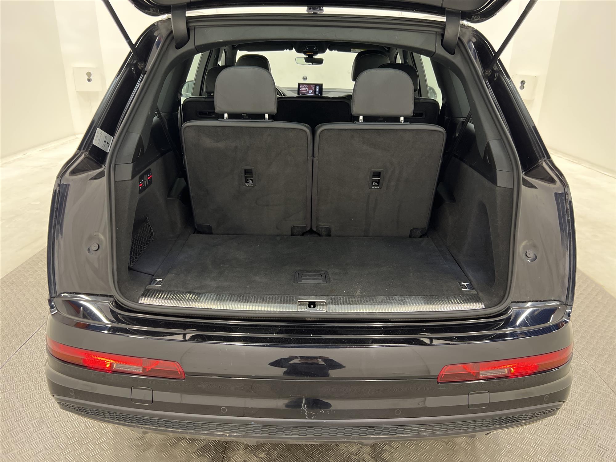 Audi Q7 3.0 TDI Quattro S-Line Cockpit BOSE Navi 7-sits Drag