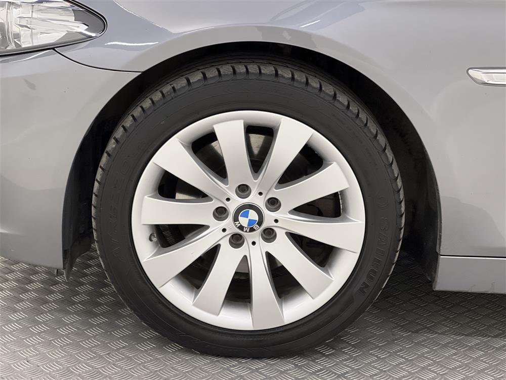 BMW 520d xDrive F11 184hk Navi PDC Skinn Nyservad