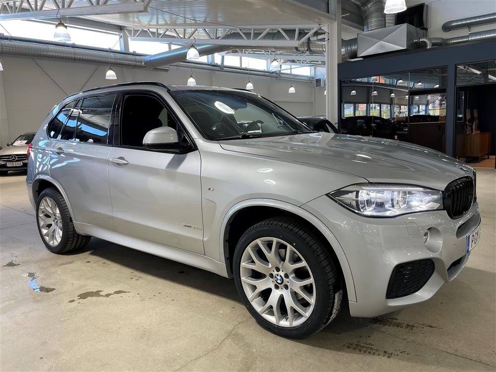 BMW X5 xDrive30d 258hk M-Sport D-Värm Skinn Pano H/K HUD GPS