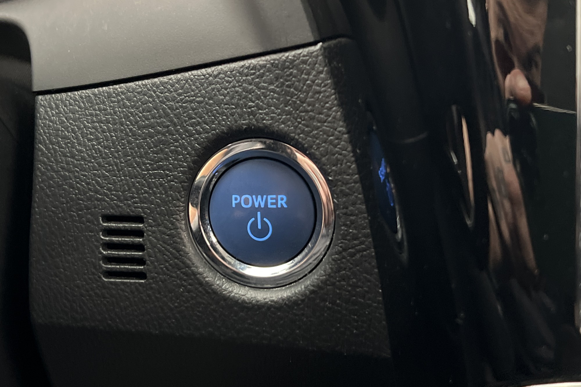 Toyota Auris Hybrid e-CVT 136hk Comfort Kamera Välservad