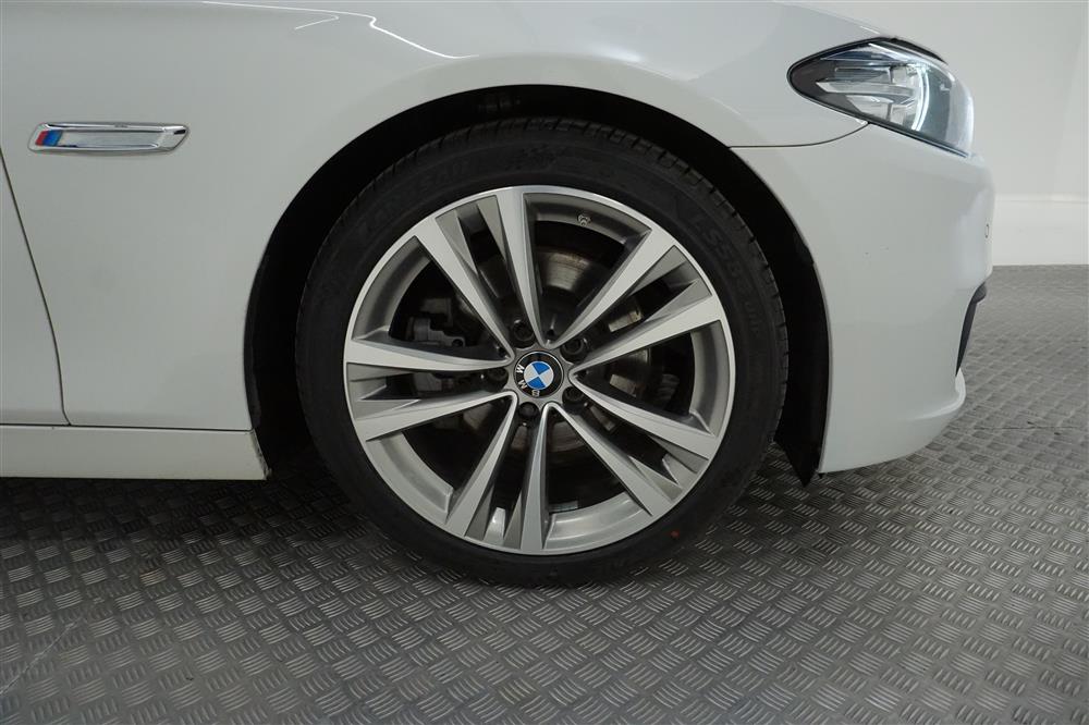 BMW 520d xDrive 190hk D-Värm M-Ratt Skinn Drag 4-zon 