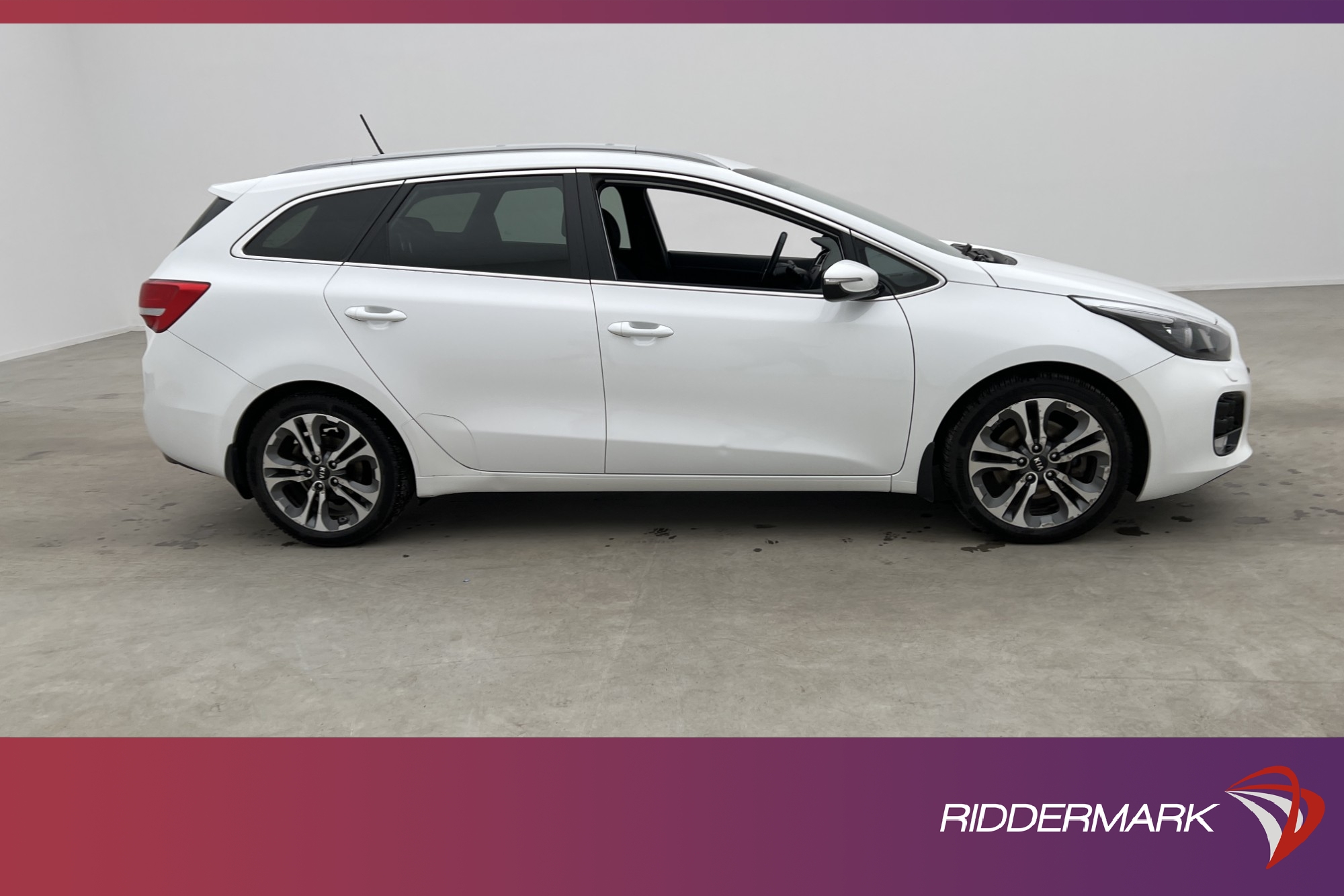 Kia Ceed SW 1.6 CRDi 136hk GT-Line Kamera Sensorer Navi Drag