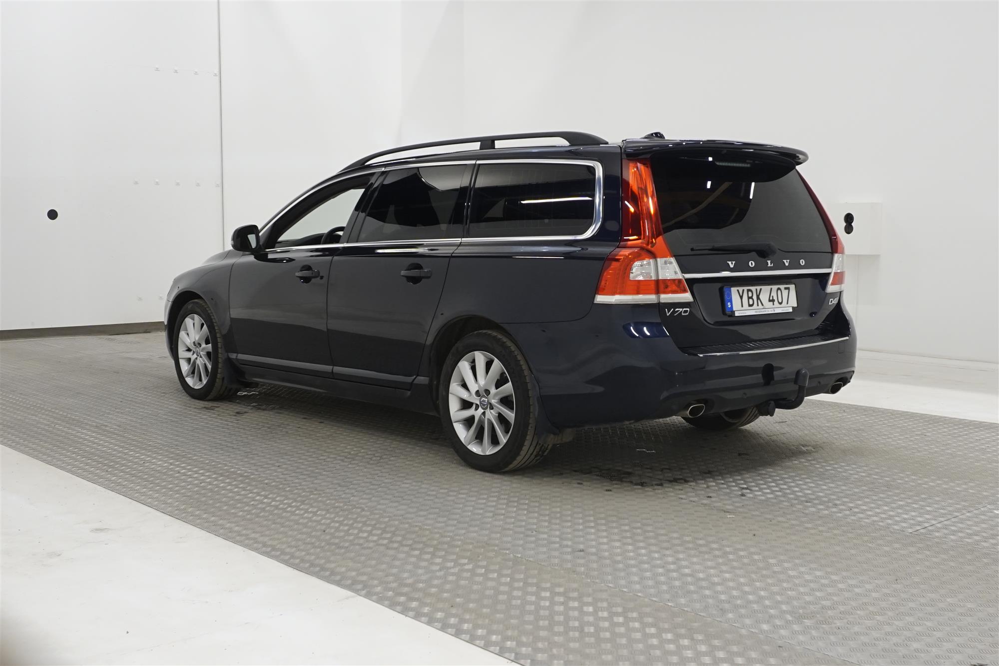 Volvo V70 D4 181hk  D-värmare Lane Assist Drag Adaptiv