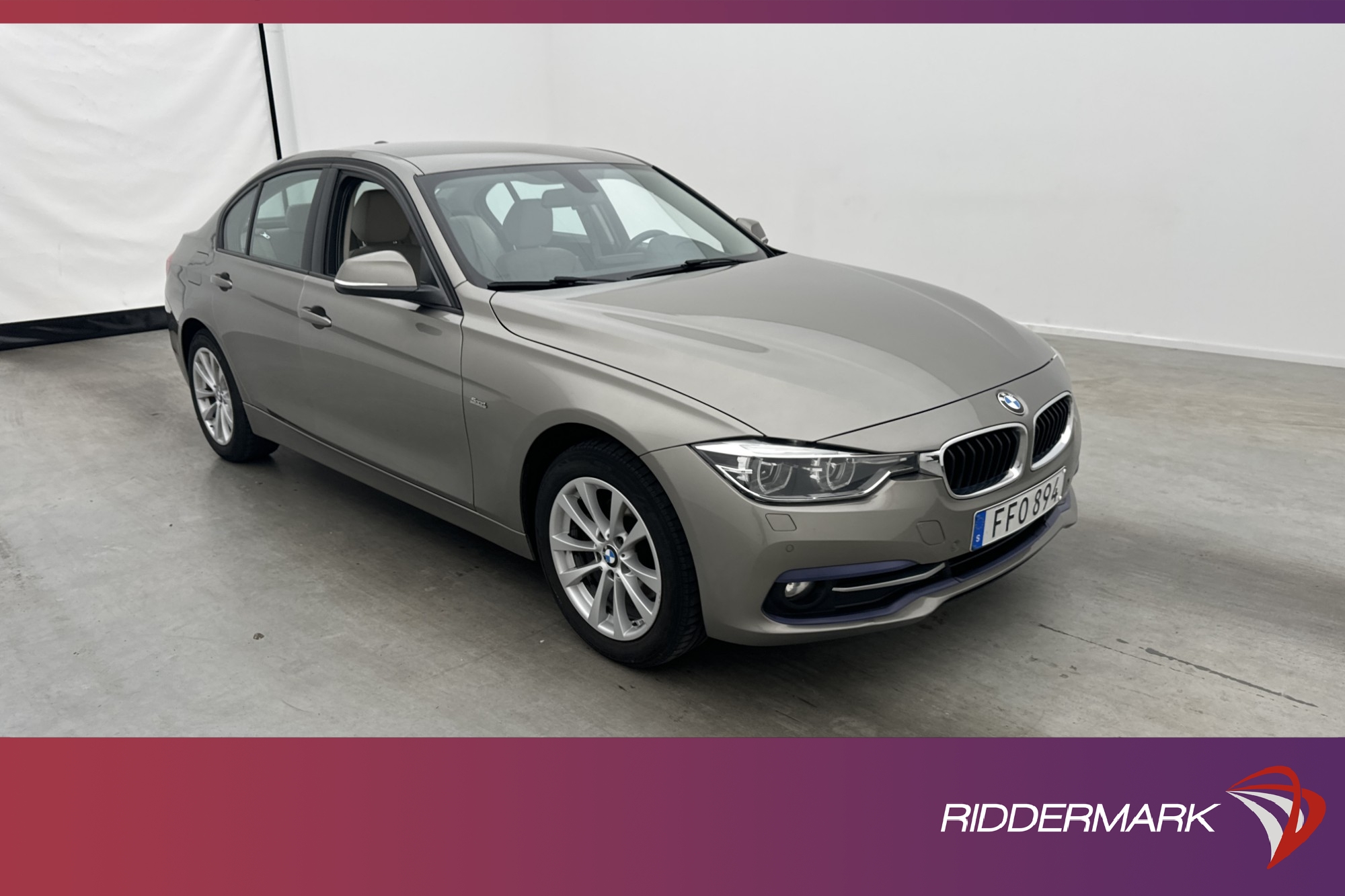 BMW 320 d xDrive 190hk Sport Line Halvskinn HiFi P-Sensorer