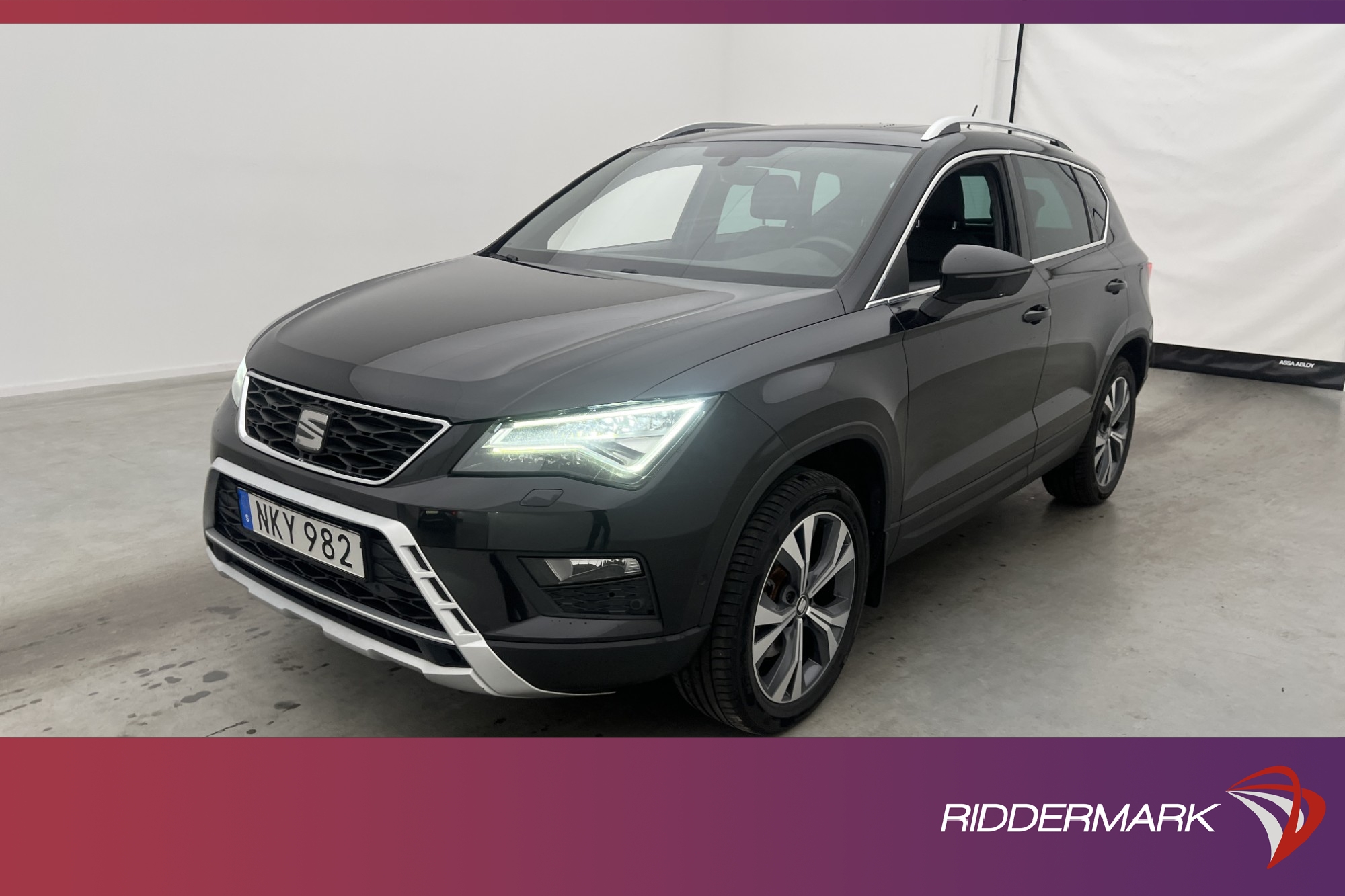 SEAT Ateca TDI 4Drive 190hk Pano Värm 360° Skinn Navi Drag