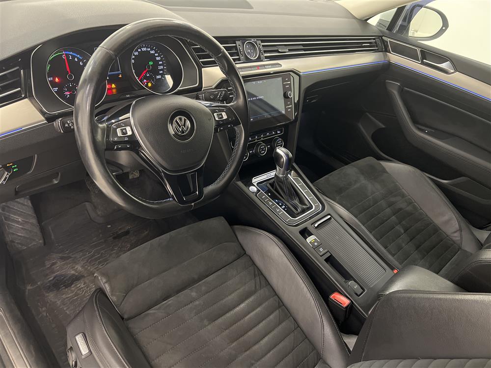 Volkswagen Passat GTE 218hk Executive Business Drag Nyservad