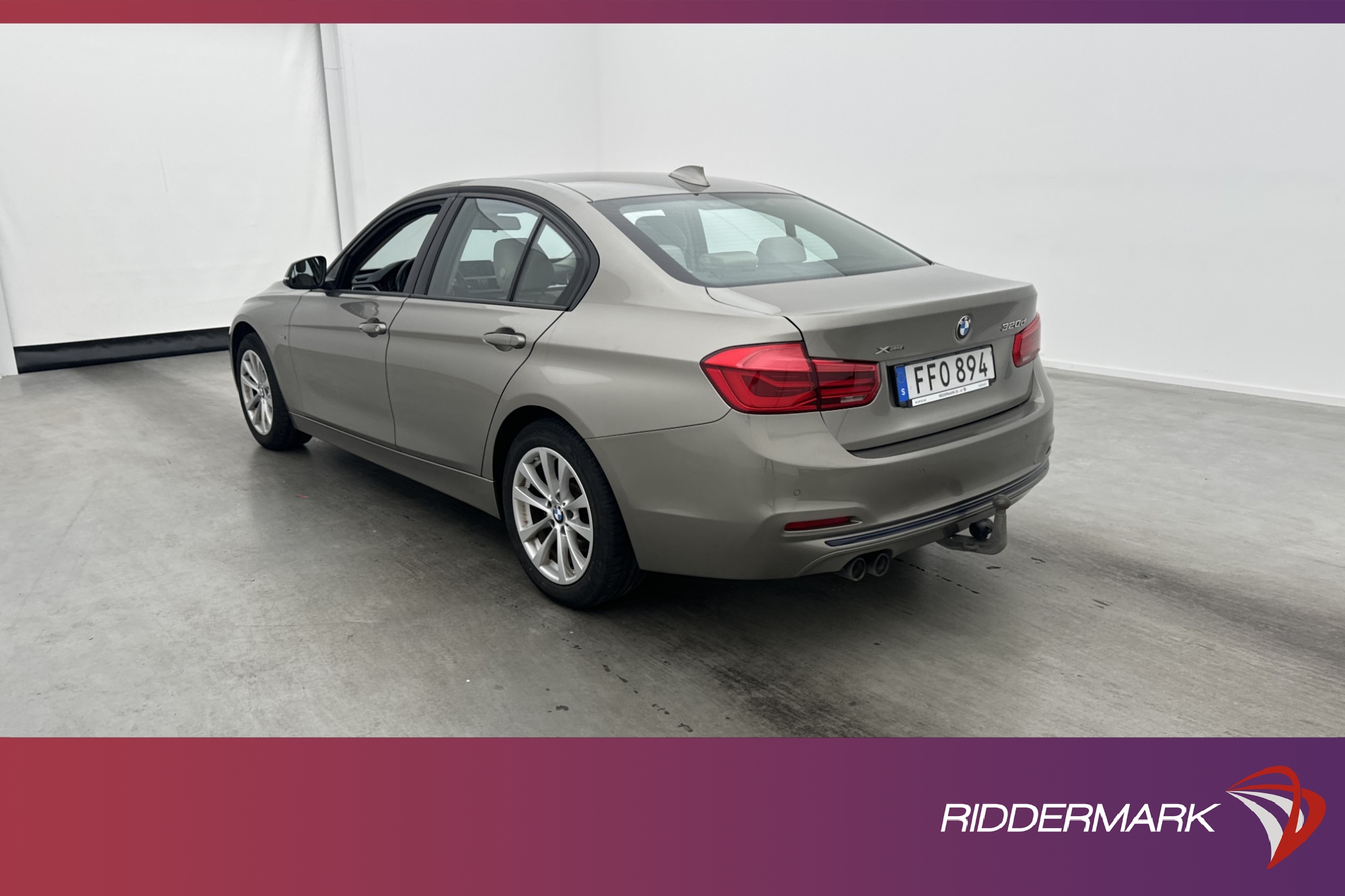 BMW 320 d xDrive 190hk Sport Line Halvskinn HiFi P-Sensorer