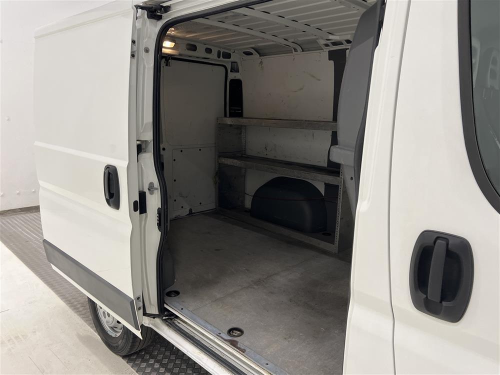 Peugeot Boxer 2.2 HDI L2 Kamera Värmare Dragkrok Moms 