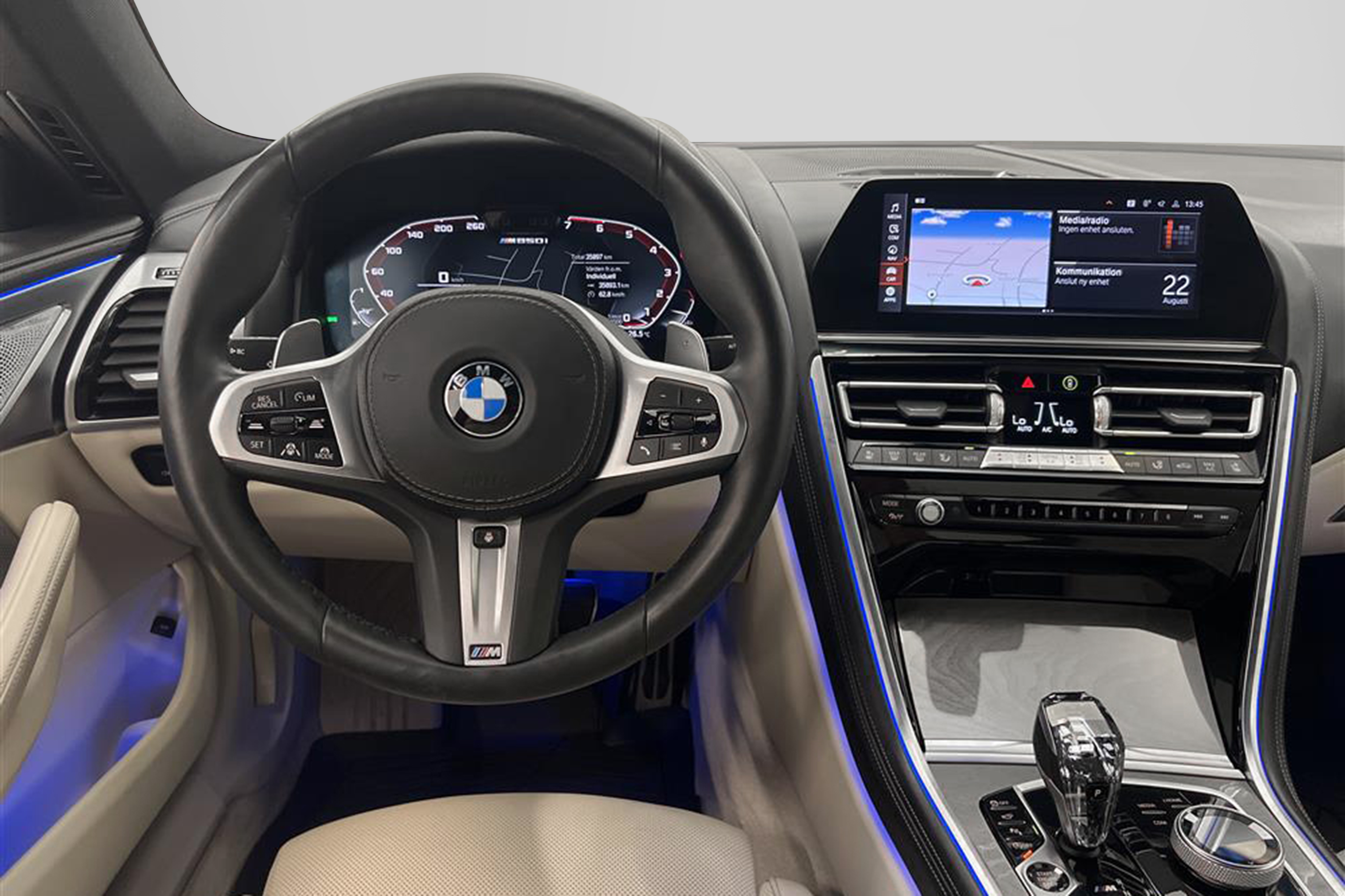 BMW M850i xDrive Coupé 530hk Carbon Core B&W 360° HUD