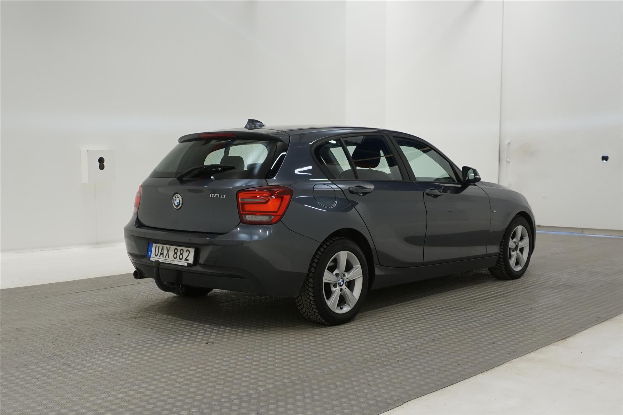 BMW 118d Sport line Automat Sportsäten Dragkrok 0,37l/mil