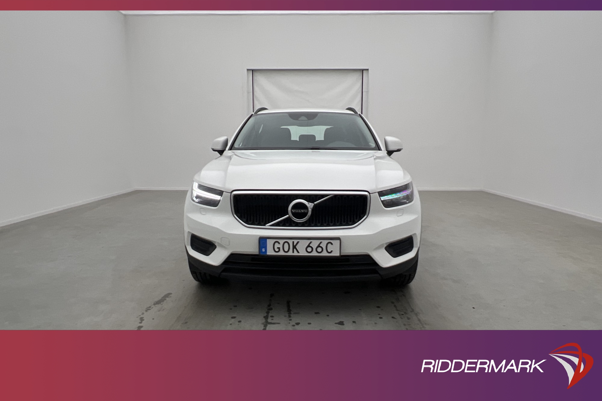 Volvo XC40 T3 163hk Business VOC Värmare Drag Navi Sensorer