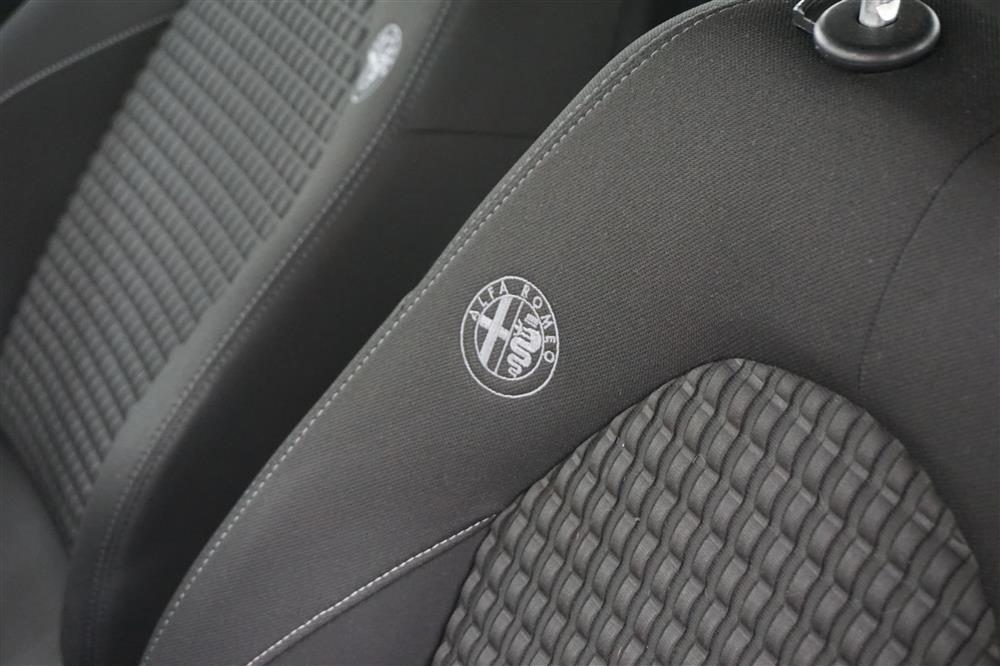 Alfa Romeo MiTo  1.4 155hk Farthållare Touchskärm BT Nyserv