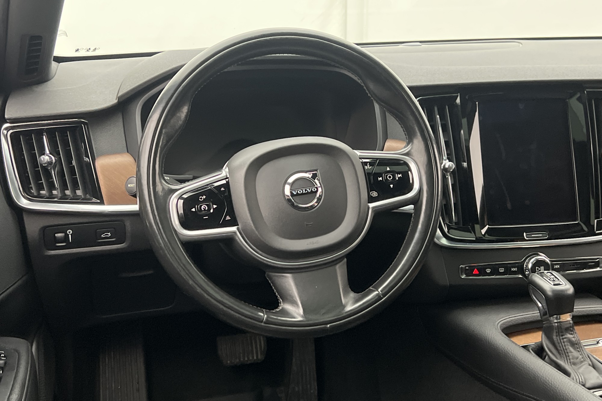 Volvo S90 D4 AWD Inscription VOC D-Värm Taklucka Skinn Drag