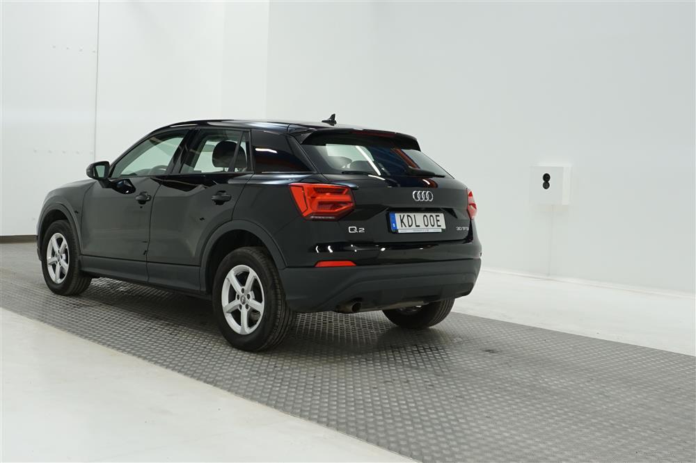 Audi Q2 30 TFSI 116hk Helskinn Backkamera PDC 