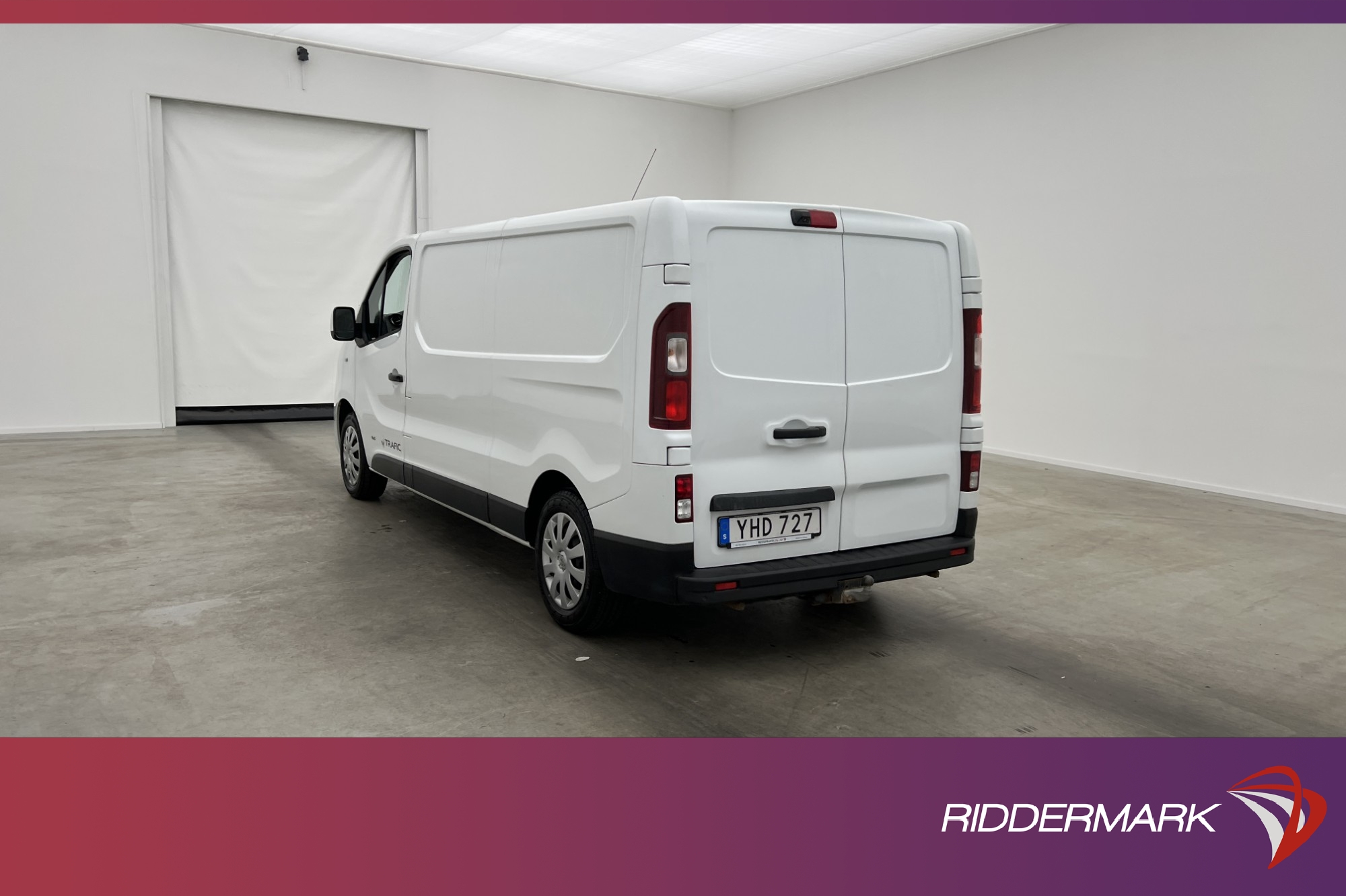 Renault Trafic L2 1.6 Värmare Dragkrok B-Kamera 3-Sits Moms