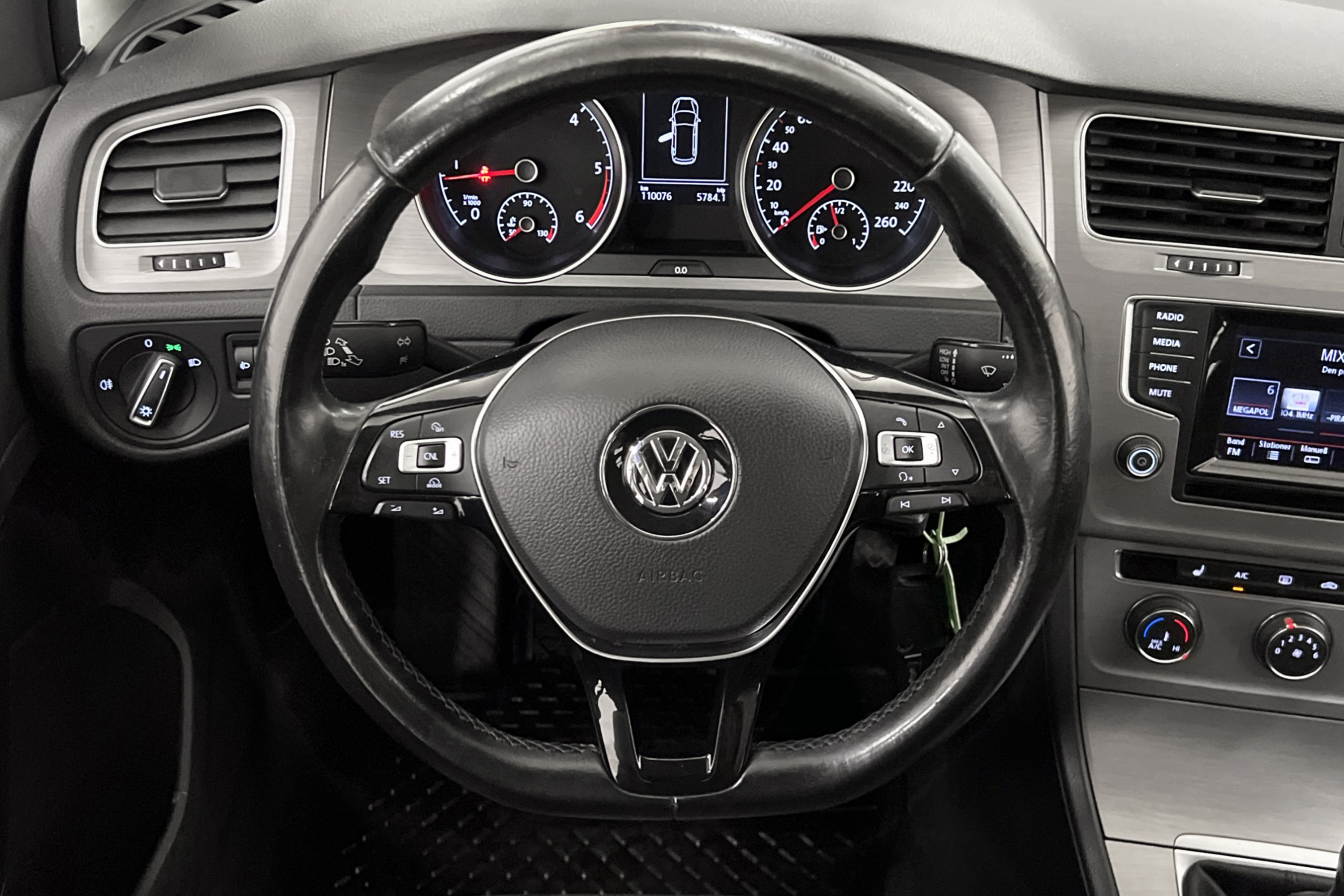 Volkswagen Golf 1.6 TDI M-Värmare Välservad Billigt ägande