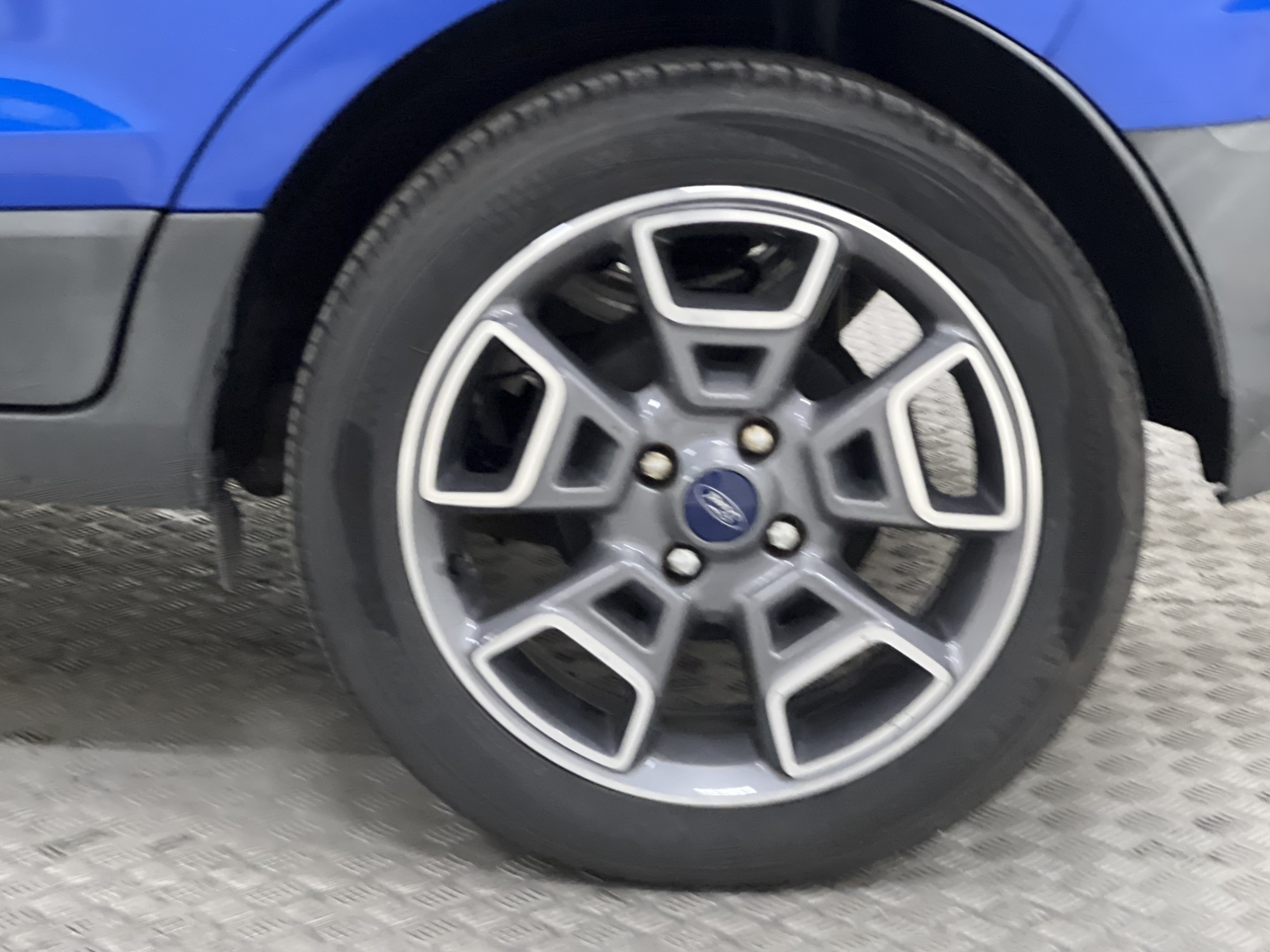 Ford EcoSport 140hk Titanium Plus Värmare Sensorer Halvskinn