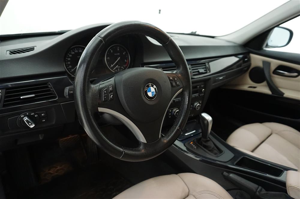 BMW 325 Comfort, Dynamic