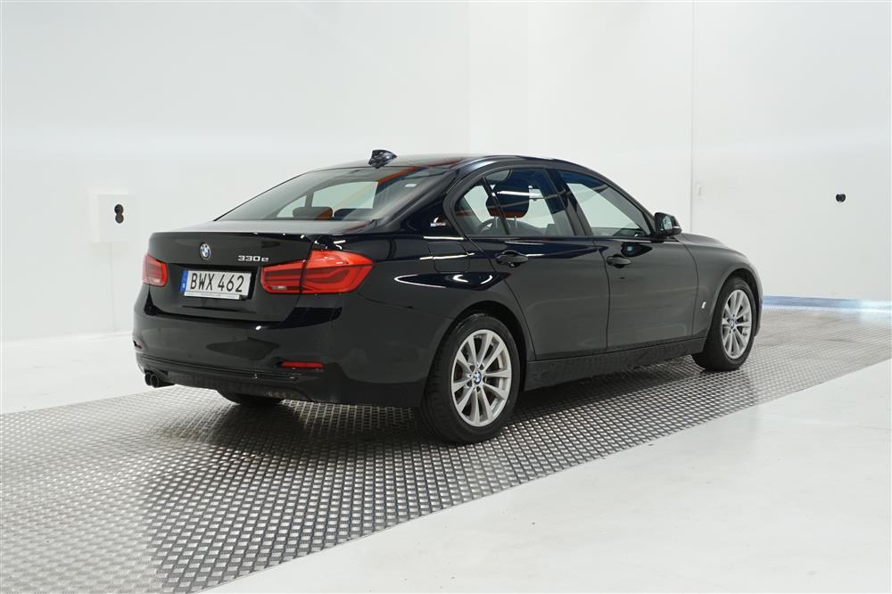 BMW 330e Sport line