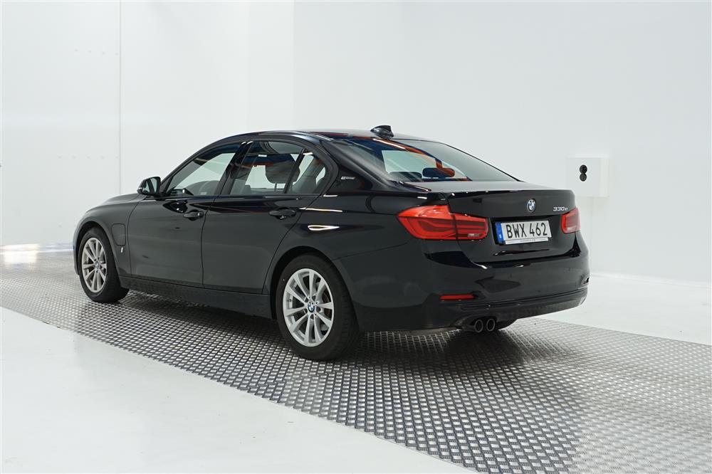 BMW 330e Sport line