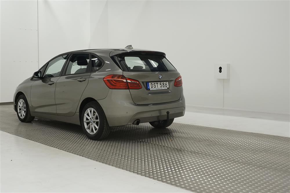 BMW 218 Advantage