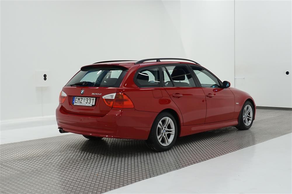 BMW 320 Advantage, Comfort