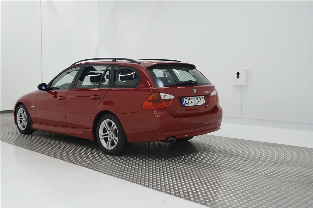 BMW 320 Advantage, Comfort