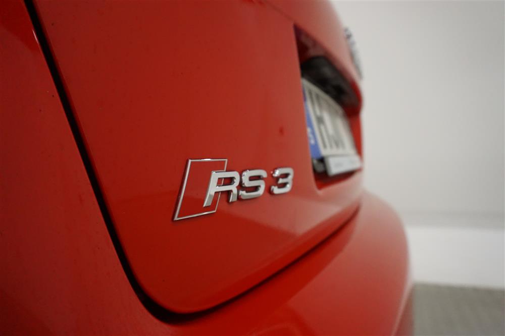 Audi RS3 2.5 TFSI quattro Skinn 340hk Välservad Sv-Såld